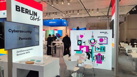 Messestand der Berlin Cert gemeinsam mit GUTcert auf der DMEA 2025