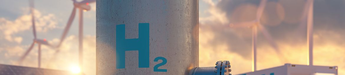 Energie durch grünen Wasserstoff vor Windpark